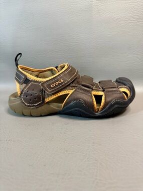Crocs Swiftwater Fisherman Sandals Mens Size 7M Brown Leather Comfort Slip On